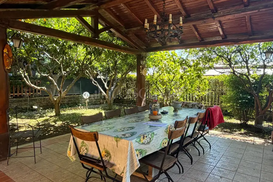 Villino a Schiera in vendita di 205 mq a €589.000 (rif. 40/2026)