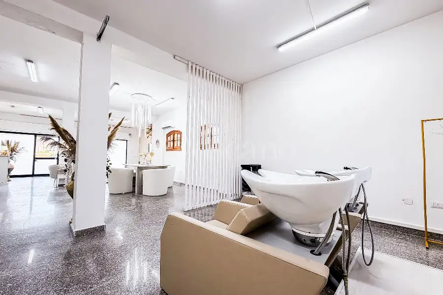 Attività Commerciale in vendita di 100 mq a €25.000 (rif. 31/2026)