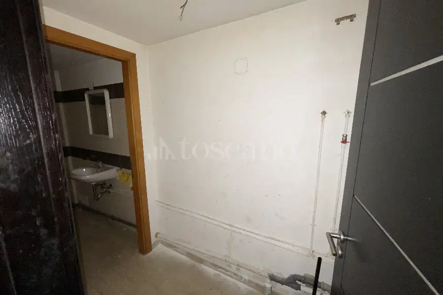 Negozio in vendita di 98 mq a €124.000 (rif. 44/2025)