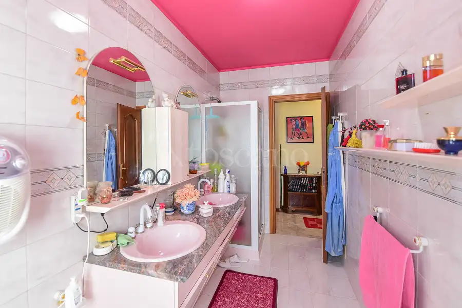 Villa in vendita di 300 mq a €390.000 (rif. 4/2026)