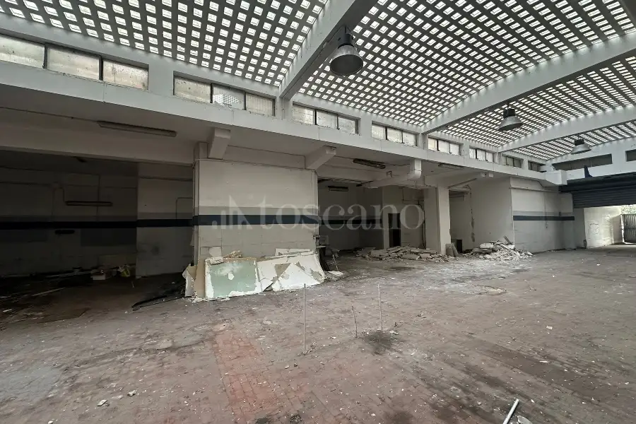 Magazzino in affitto di 530 mq a €2.000 (rif. 3/2026)