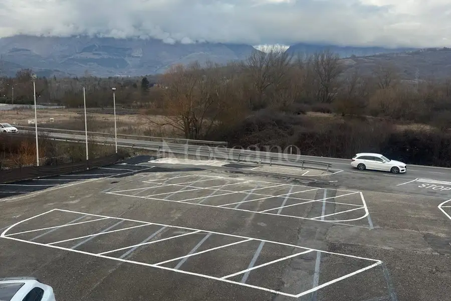 Negozio in affitto di 2.100 mq trattativa riservata (rif. 4/2026)