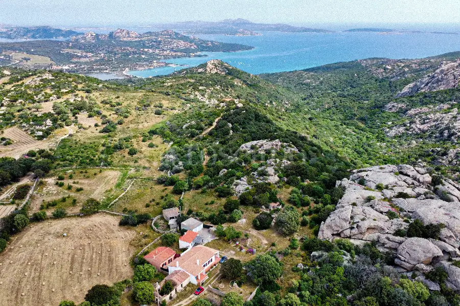 Casale in vendita di 230 mq a €1.250.000 (rif. 5/2024)