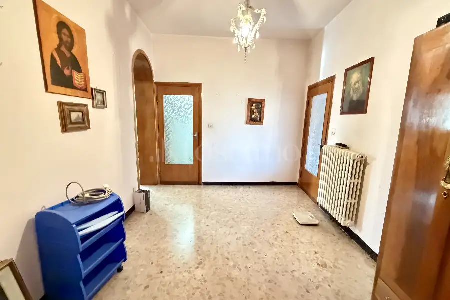 Casa Indipendente in vendita di 220 mq a €270.000 (rif. 3/2026)