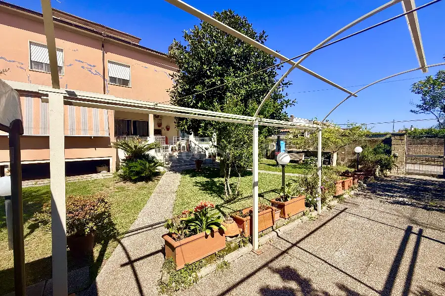 Villa Bifamiliare in vendita di 150 mq a €249.000 (rif. 30/2026)