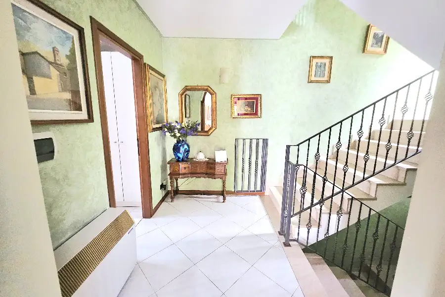 Villa Bifamiliare in vendita di 210 mq a €399.000 (rif. 13/2026)