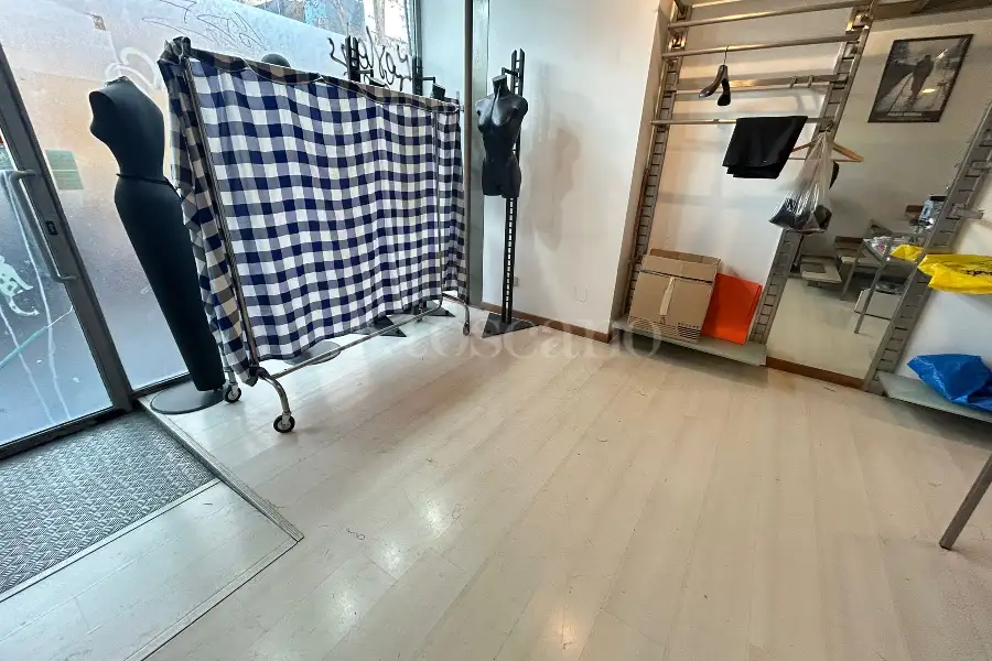 Negozio in affitto di 70 mq a €2.500 (rif. 1/2025)