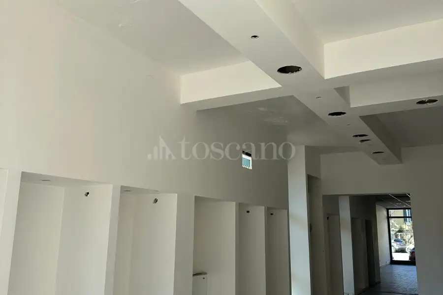 Negozio in vendita di 318 mq a €500.000 (rif. 29/2025)