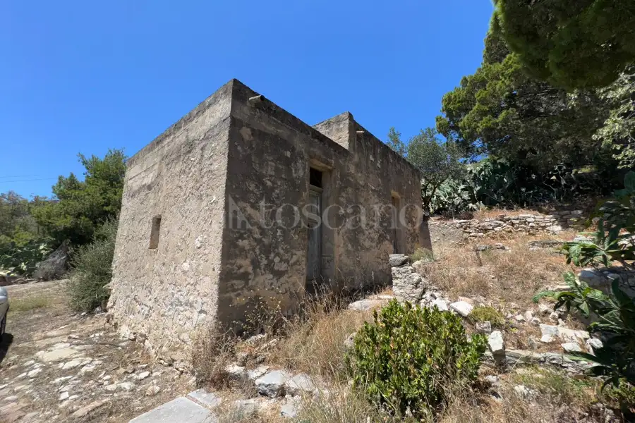Villa in vendita di 193 mq a €210.000 (rif. 51/2025)