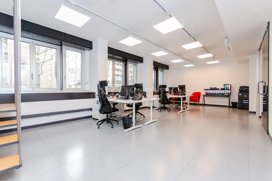 Ufficio in vendita di 210 mq a €1.150.000 (rif. 15/2025)