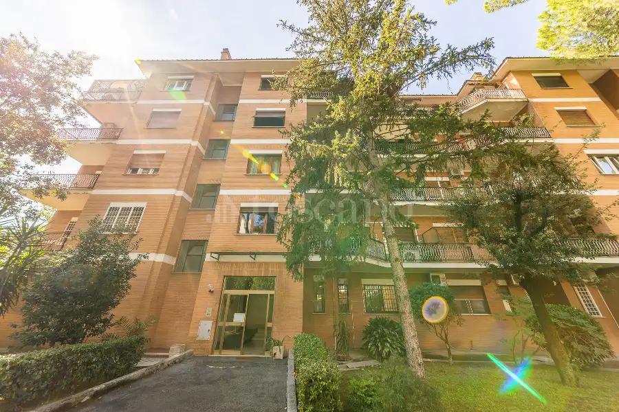 Casa in vendita di 158 mq a €670.000 (rif. 35/2026)