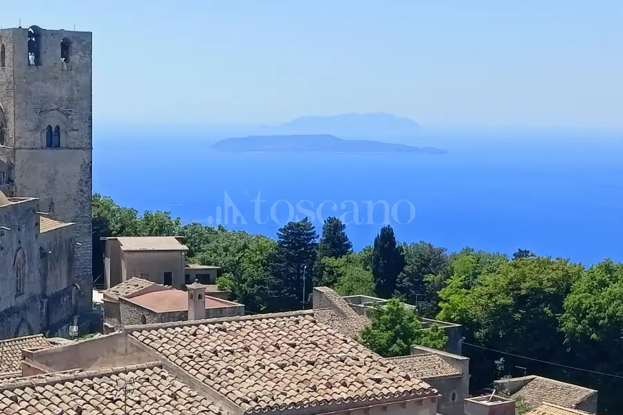 Casa in vendita di 480 mq a €450.000 (rif. 37/2026)