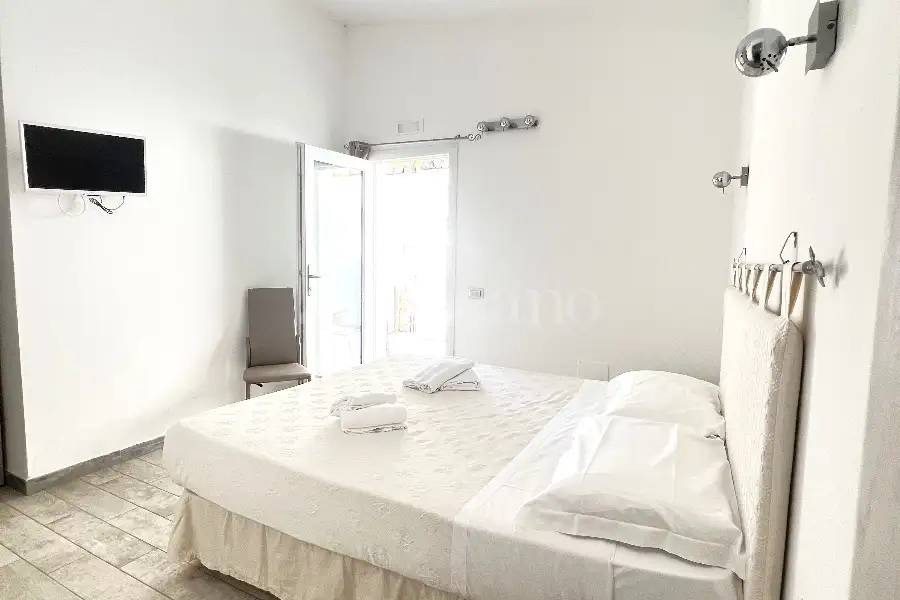 Casa Indipendente in vendita di 200 mq a €770.000 (rif. 37/2026)