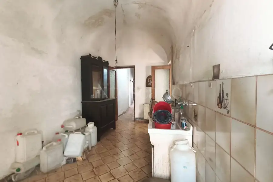 Casa Indipendente in vendita di 416 mq a €298.000 (rif. 174/2026)