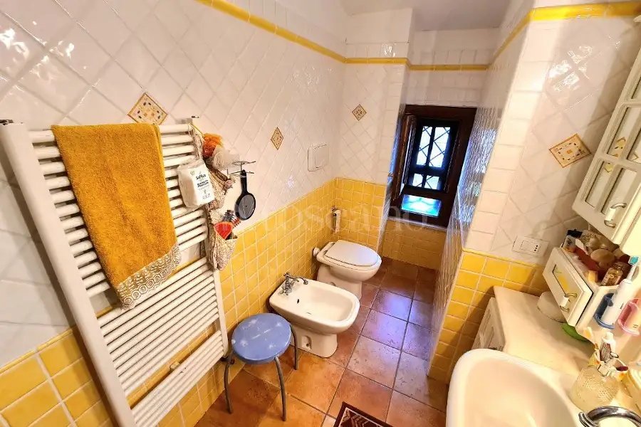 Villa Bifamiliare in vendita di 180 mq a €349.000 (rif. 42/2026)