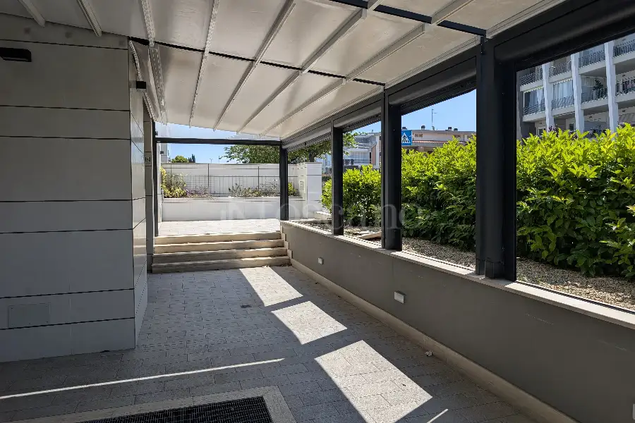 Negozio in vendita di 115 mq a €480.000 (rif. 5/2026)