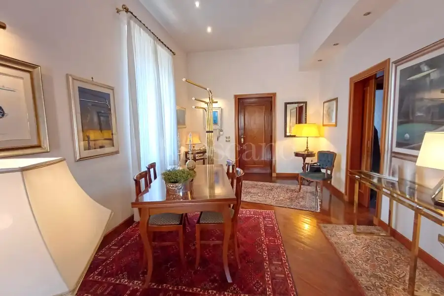 Casale in vendita di 560 mq a €1.250.000 (rif. 3/2026)