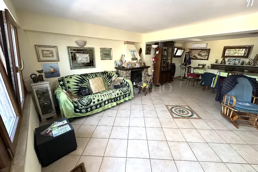 Casa Indipendente in vendita di 120 mq a €309.000 (rif. 9/2026)