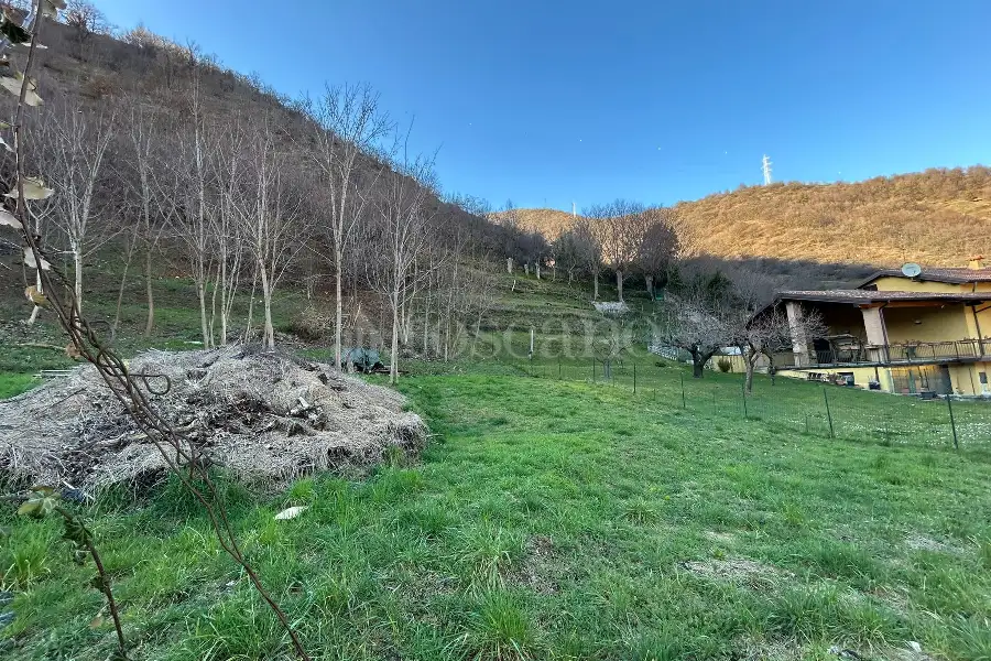 Edificabile Residenziali in vendita di 920 mq a €49.000 (rif. 3/2026)