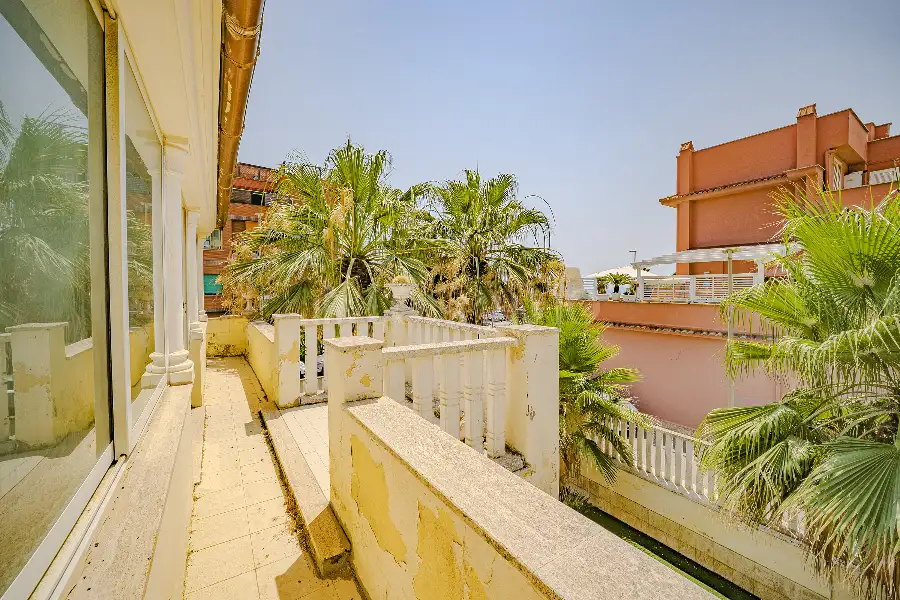 Villa in vendita di 210 mq a €980.000 (rif. 50/2026)
