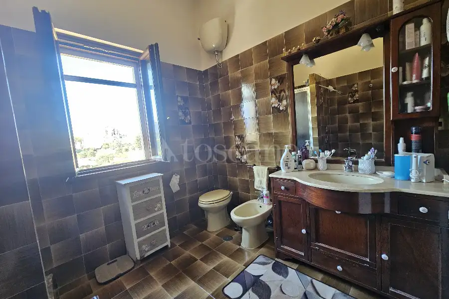 Villa Bifamiliare in vendita di 200 mq a €299.000 (rif. 141/2025)