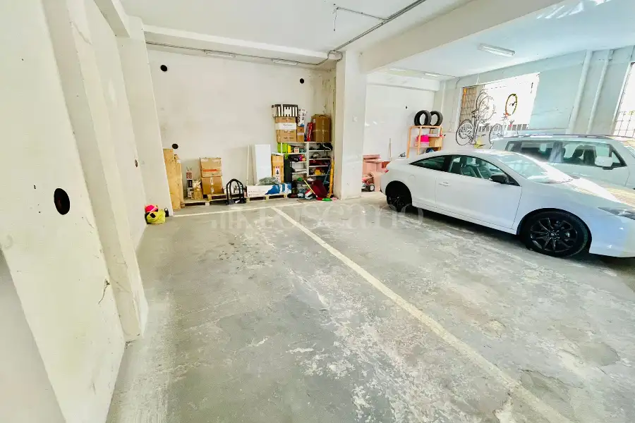 Garage in vendita di 450 mq a €249.000 (rif. 26/2026)