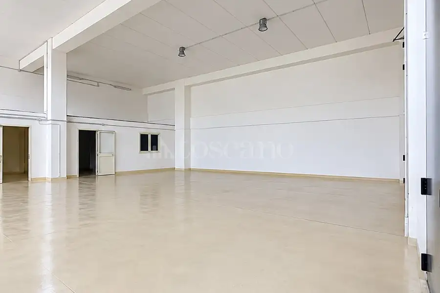 Capannone in vendita di 250 mq a €270.000 (rif. 212/2026)