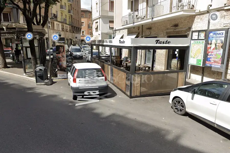 Negozio in affitto di 70 mq a €1.200 (rif. 15/2026)