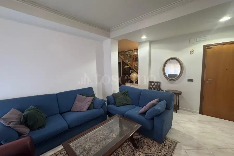 Attico in vendita di 165 mq a €189.000 (rif. 48/2026)