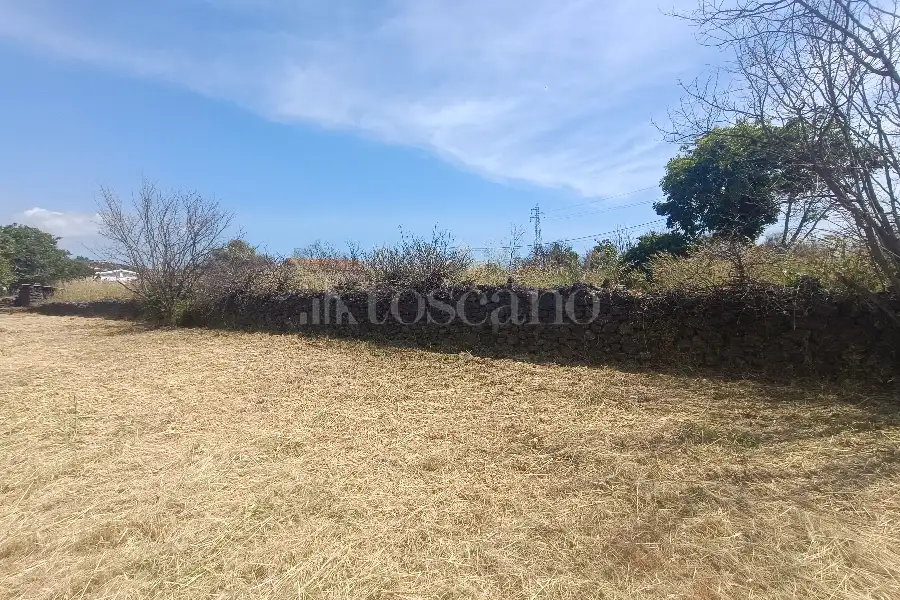 Agricolo in vendita di 1.000 mq a €39.000 (rif. 74/2026)