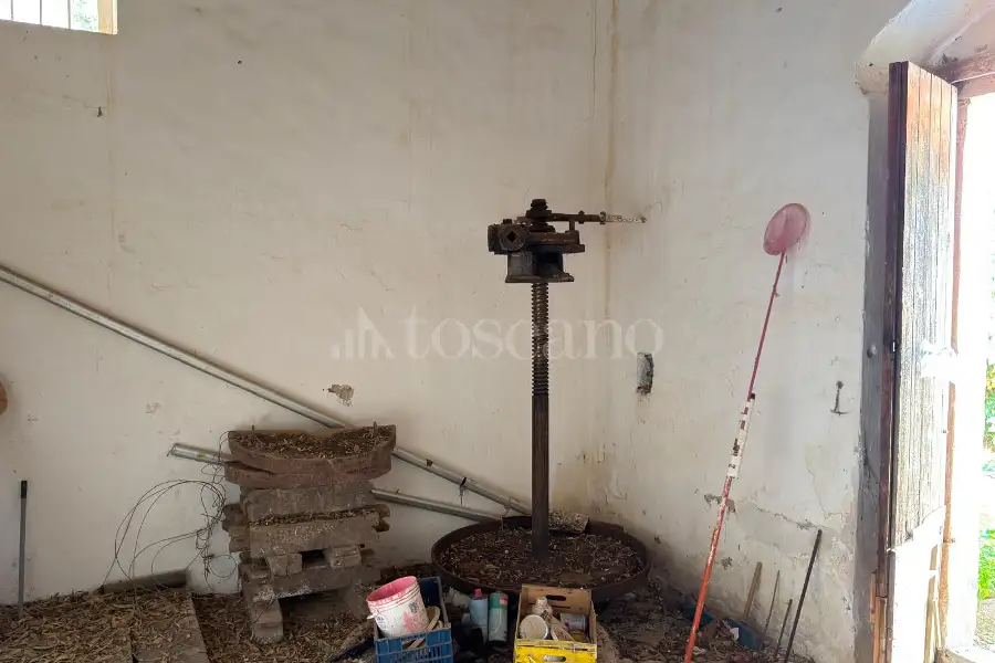 Villa in vendita di 345 mq a €369.000 (rif. 123/2026)