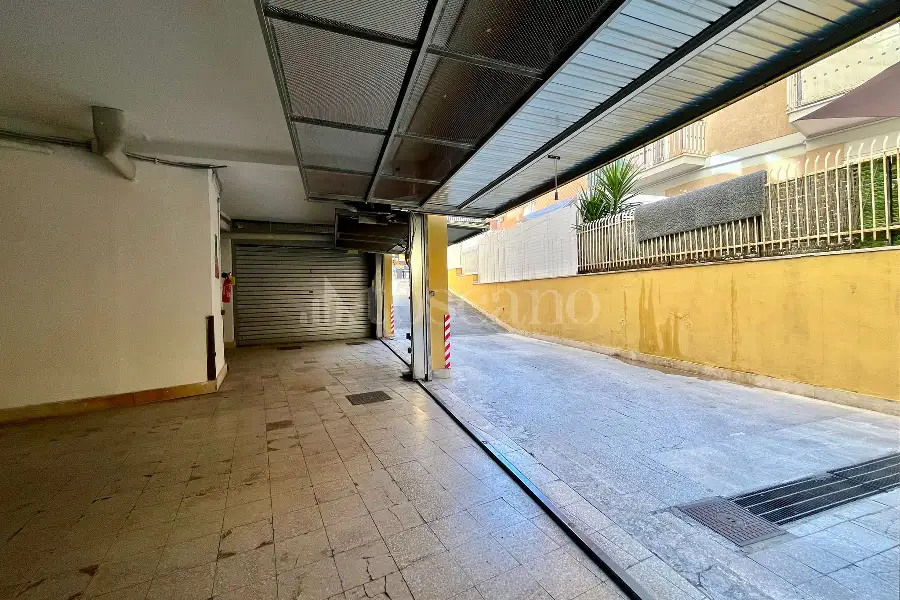 Box in vendita di 20 mq a €68.000 (rif. 42/2026)
