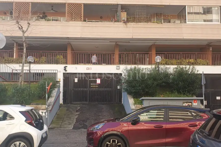 Posto Auto in vendita di 18 mq a €20.000 (rif. 5/2026)