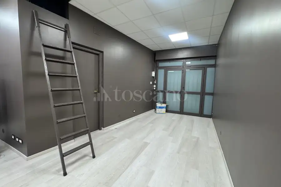 Magazzino in affitto di 65 mq a €380 (rif. 31/2026)