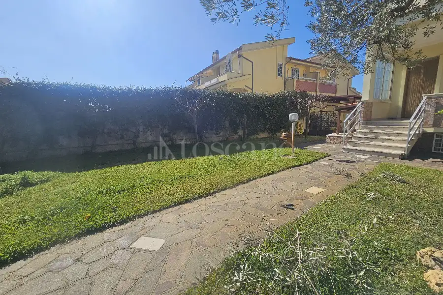 Villa Plurifamiliare in vendita di 160 mq a €259.000 (rif. 163/2024)
