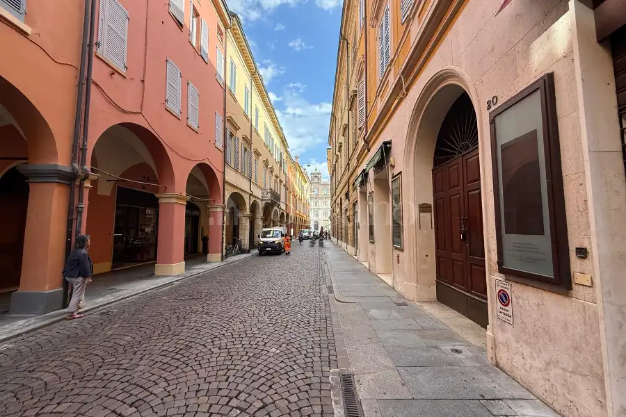 Ufficio in affitto di 74 mq a €800 (rif. 47/2025)