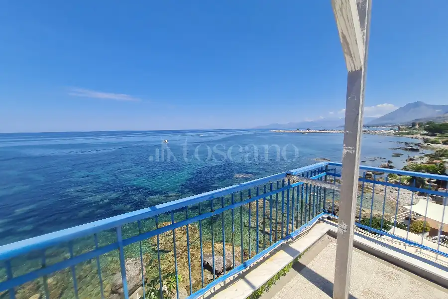 Villa Bifamiliare in vendita di 203 mq a €760.000 (rif. 51/2026)