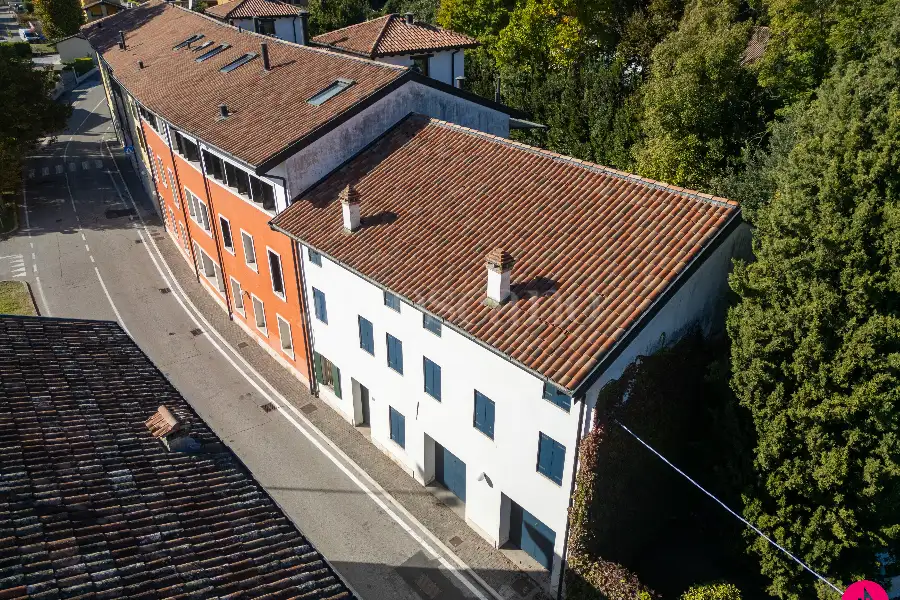 Villa in vendita di 220 mq a €450.000 (rif. 188/2025)