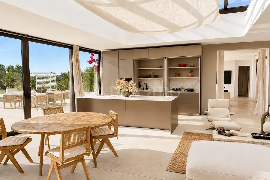 Casa Indipendente in vendita di 180 mq a €1.200.000 (rif. 23/2026)