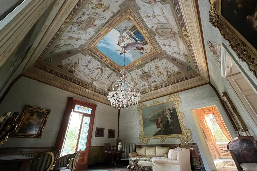 Villa in vendita di 603 mq a €1.770.000 (rif. 21/2023)