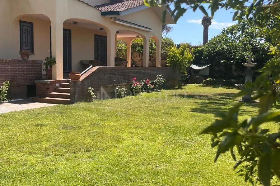 Villa Bifamiliare in affitto di 140 mq a €8.500 (rif. 34/2026)