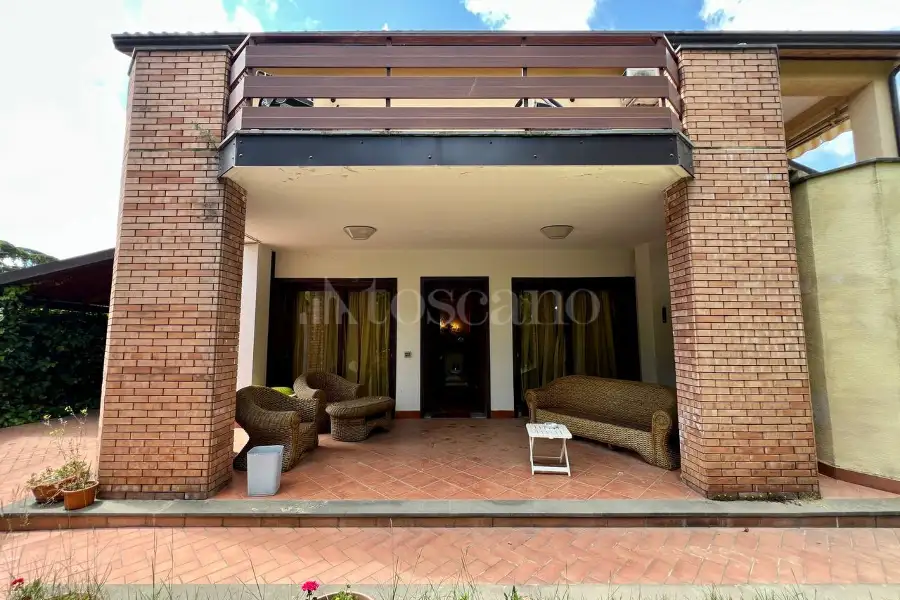 Villa Bifamiliare in vendita di 287 mq a €415.000 (rif. 87/2025)
