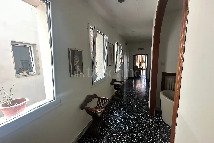 Casa in vendita di 285 mq a €680.000 (rif. 35/2026)