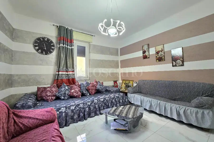 Casa Indipendente in vendita di 230 mq a €380.000 (rif. 10/2025)