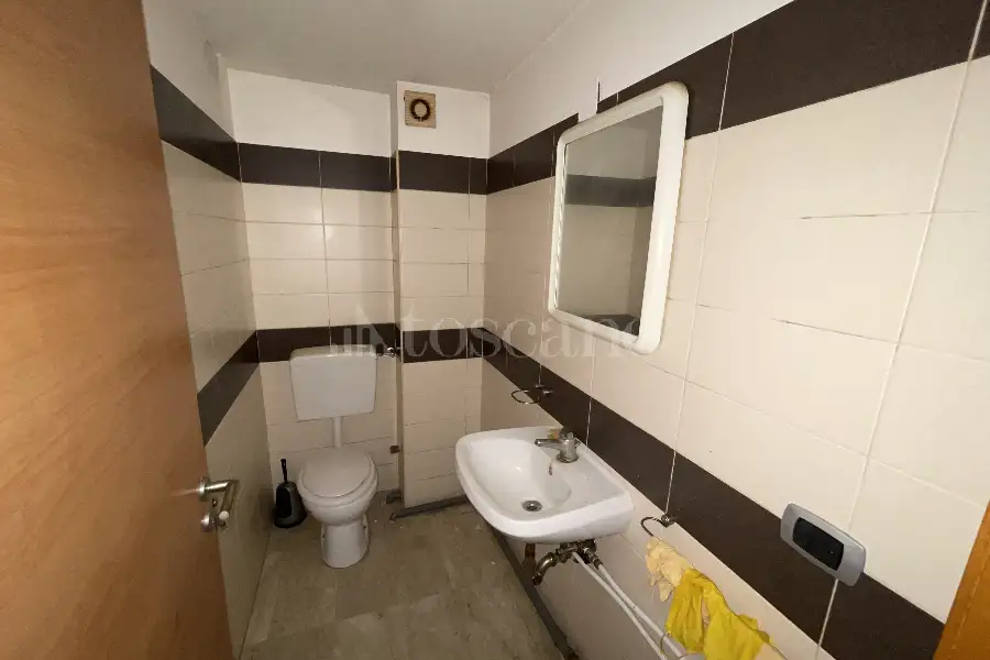Negozio in vendita di 98 mq a €124.000 (rif. 44/2025)