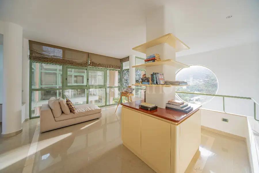 Villa in vendita di 500 mq a €990.000 (rif. 100/2025)