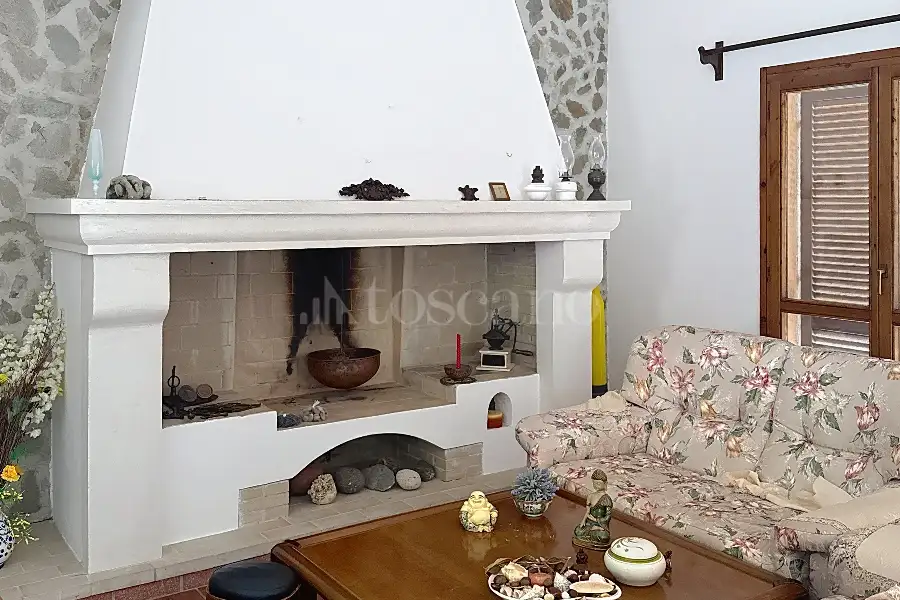 Villino a Schiera in vendita di 350 mq a €235.000 (rif. 96/2025)