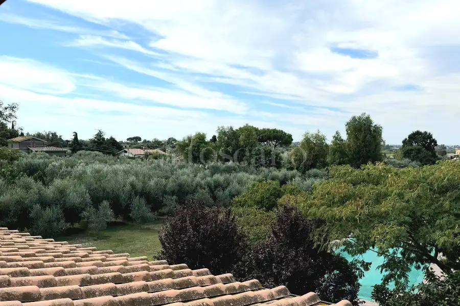 Villa Bifamiliare in vendita di 400 mq a €829.000 (rif. 33/2026)