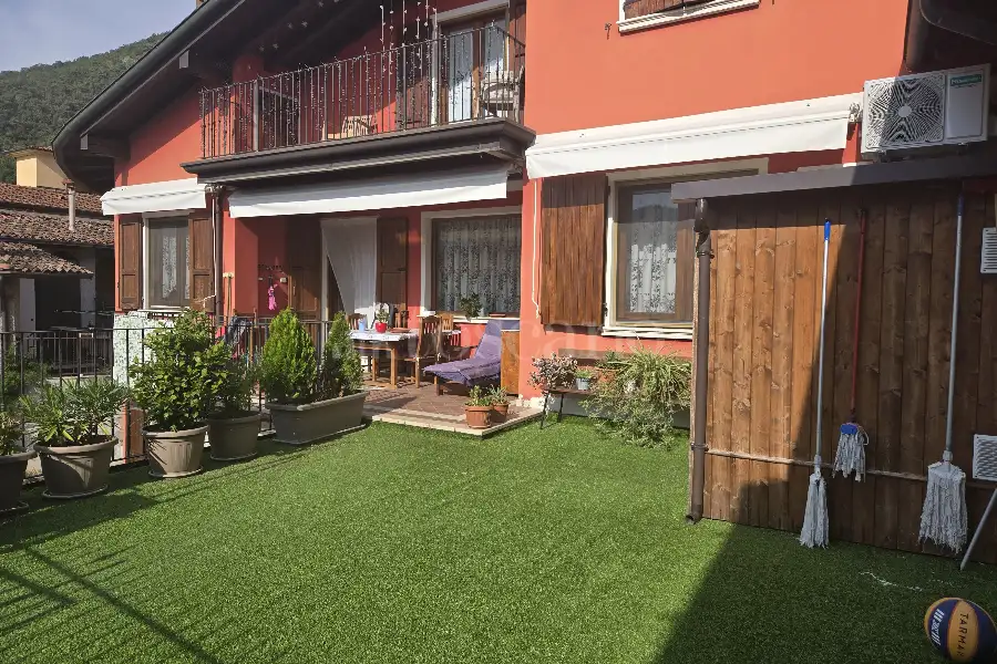 Casa Indipendente in vendita di 410 mq a €615.000 (rif. 40/2025)