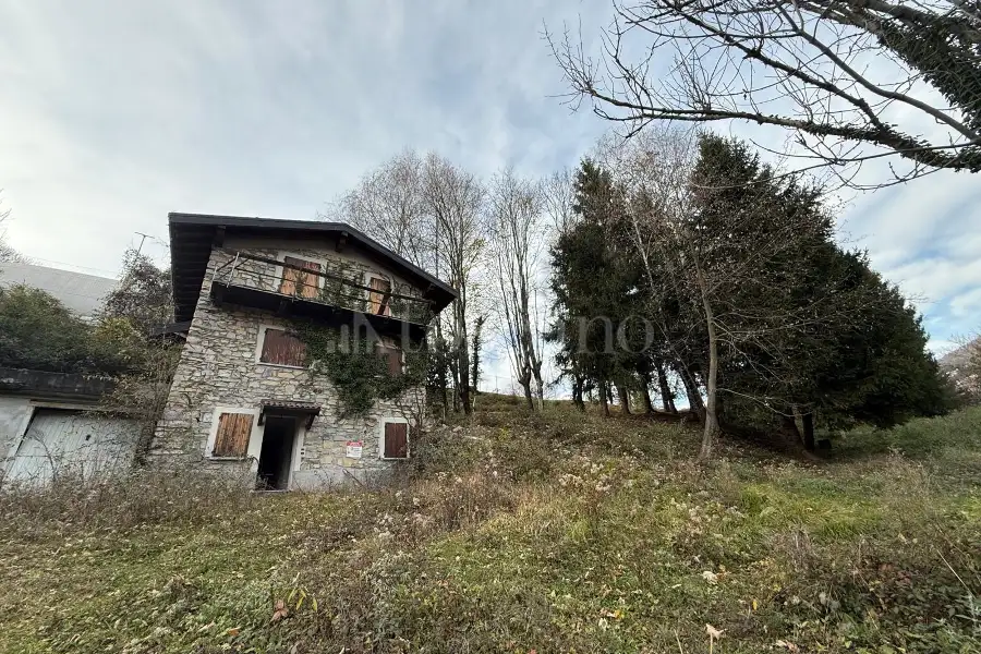 Villa in vendita di 180 mq a €120.000 (rif. 36/2025)